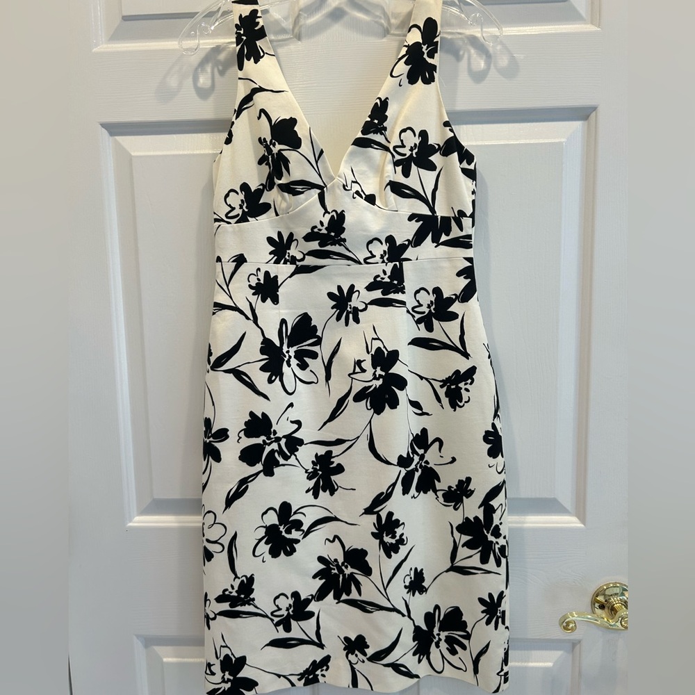 David Meister dress black and white floral excellent condition size 6
